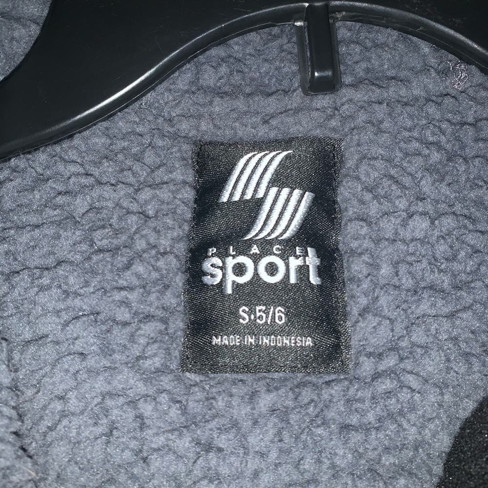 Winter jacket - Picture 3 of 4